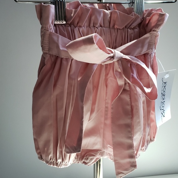 New Baby Onesie outfit - Picture 3 of 4